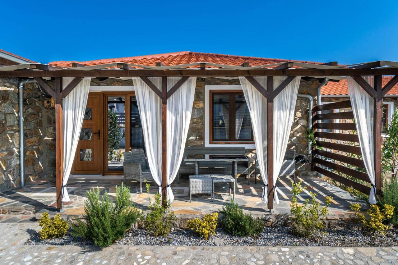 סקאלה פוטאמיאס Petra Residence מראה חיצוני תמונה